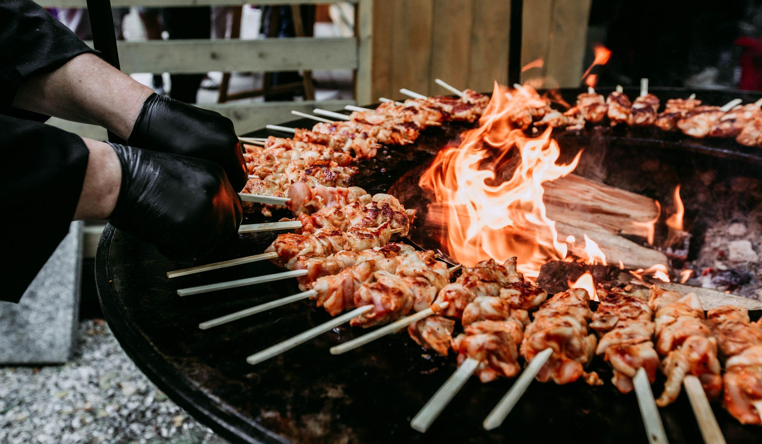 «Праздник топора» вкуснее с «Сибагро»: чем удивила компания на фестивале ремёсел в этом году