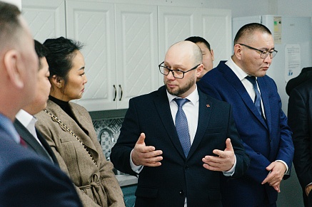 Монгольская делегация посетила Восточно-Сибирский свинокомплекс «Сибагро»